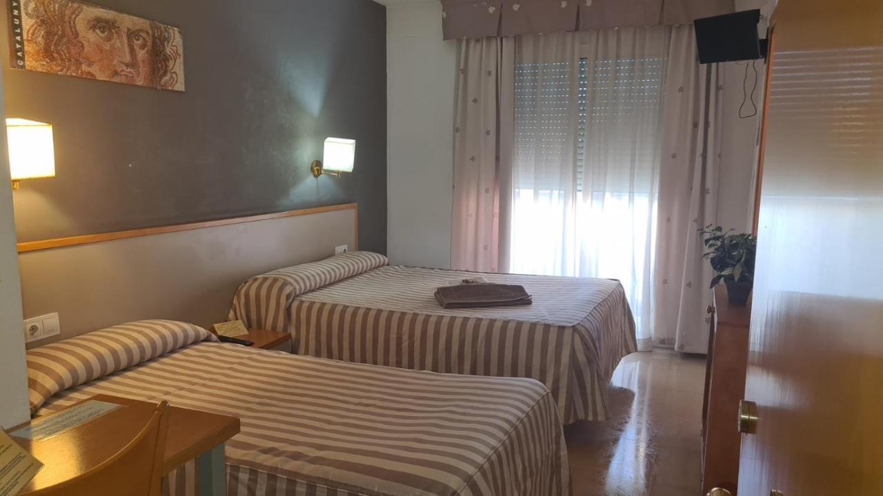 Hotel Cosmos Tarragona Exterior photo