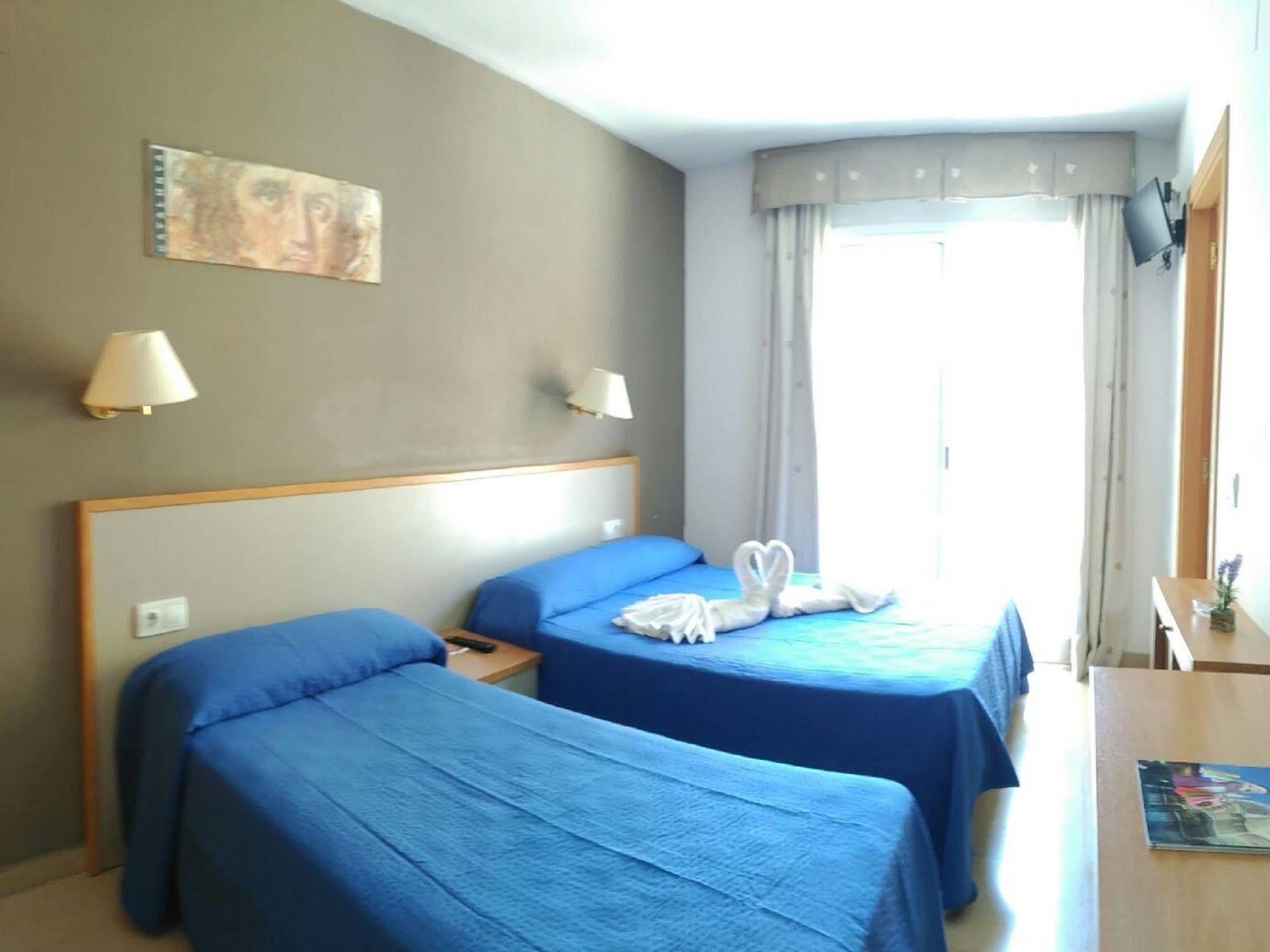 Hotel Cosmos Tarragona Exterior photo
