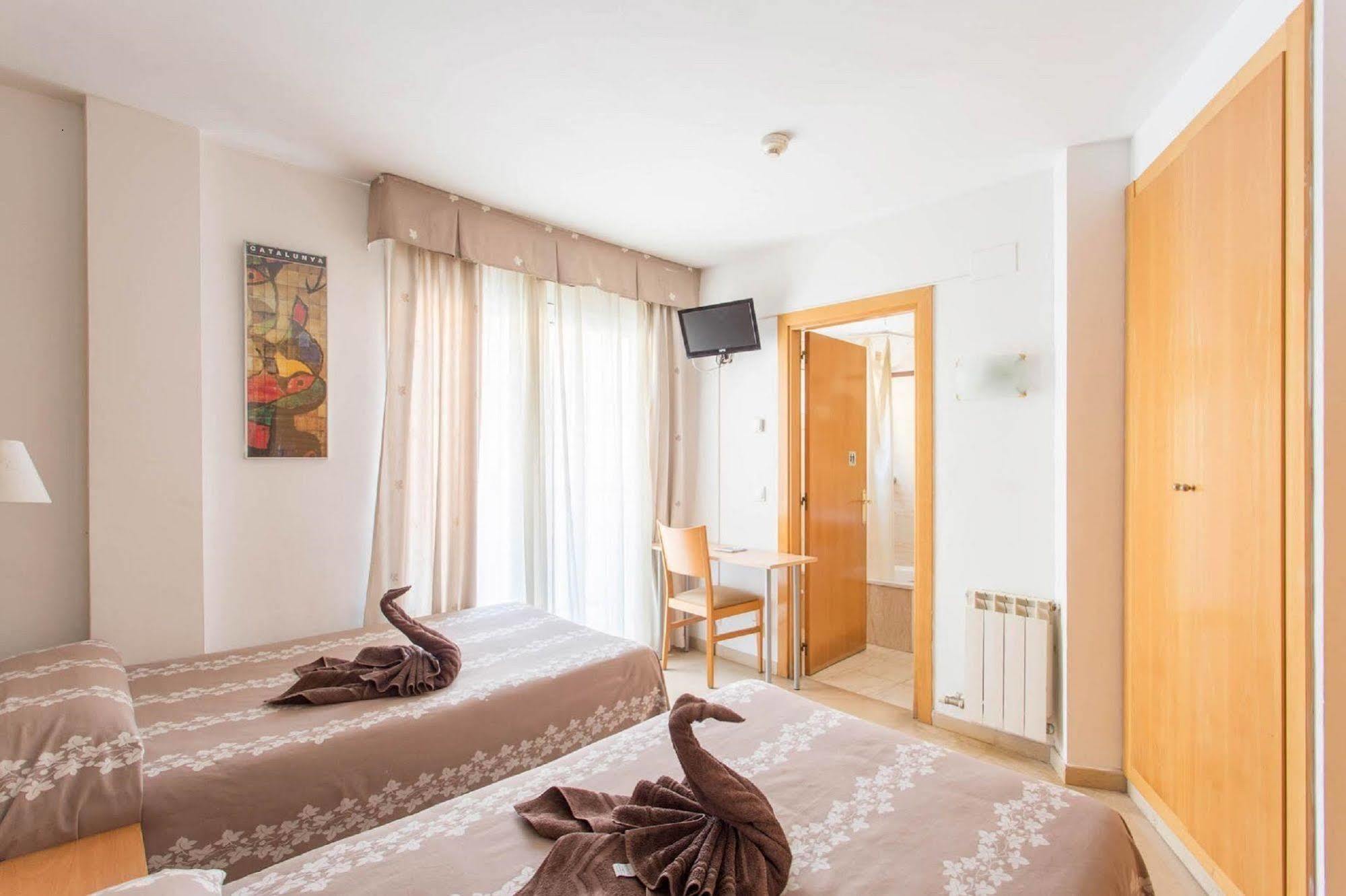Hotel Cosmos Tarragona Exterior photo
